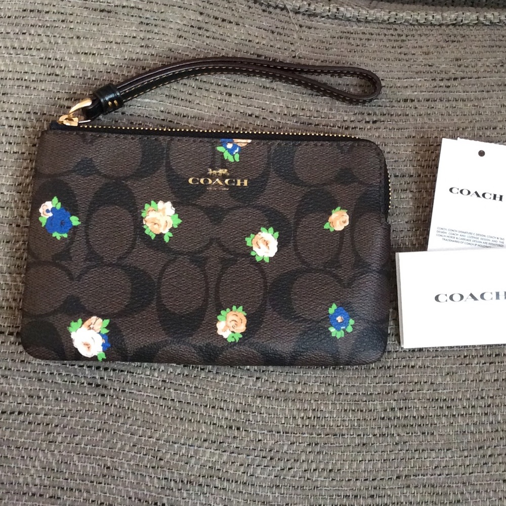 Authentic Coach Bucket Bag & Wristlet Mini Roses - Picture 7 of 7
